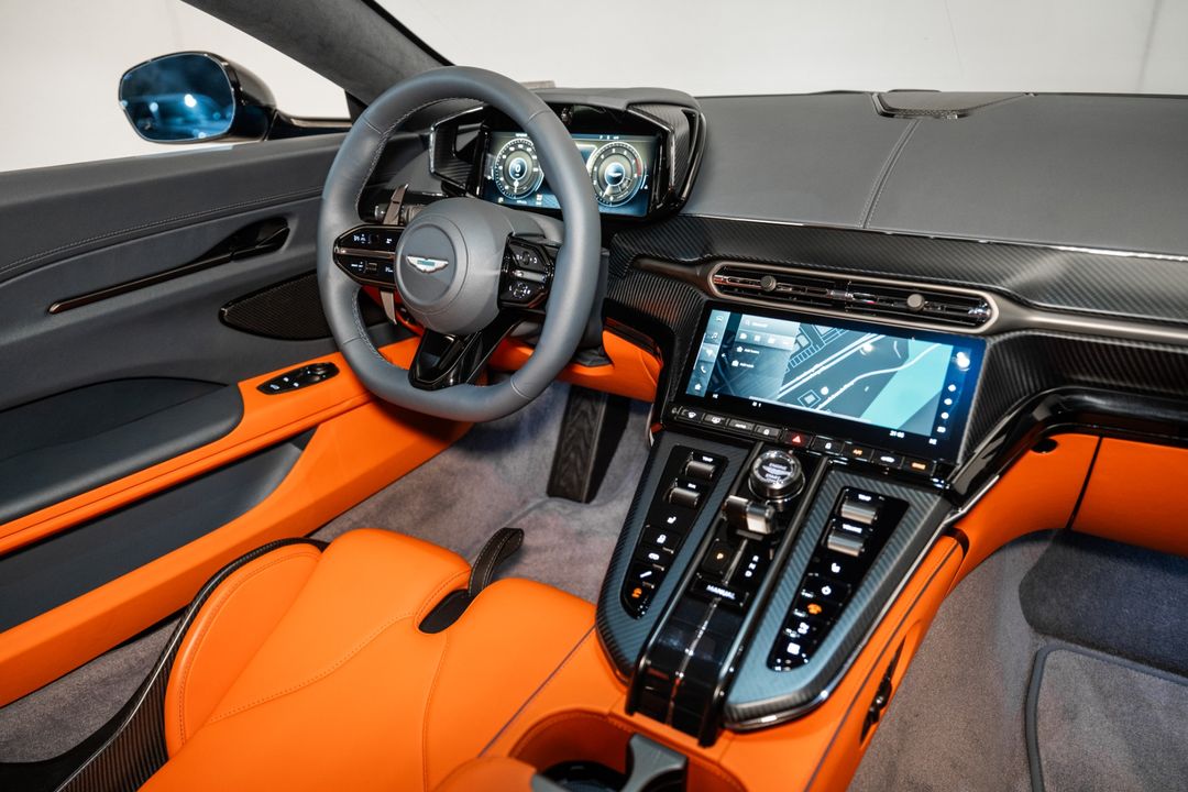 2025 Aston Martin Vantage