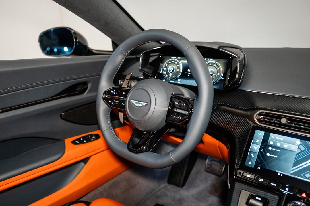 2025 Aston Martin Vantage