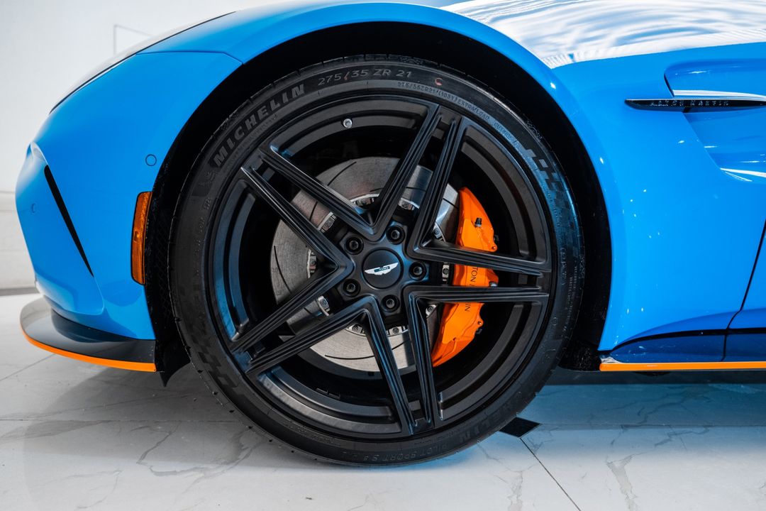 2025 Aston Martin Vantage