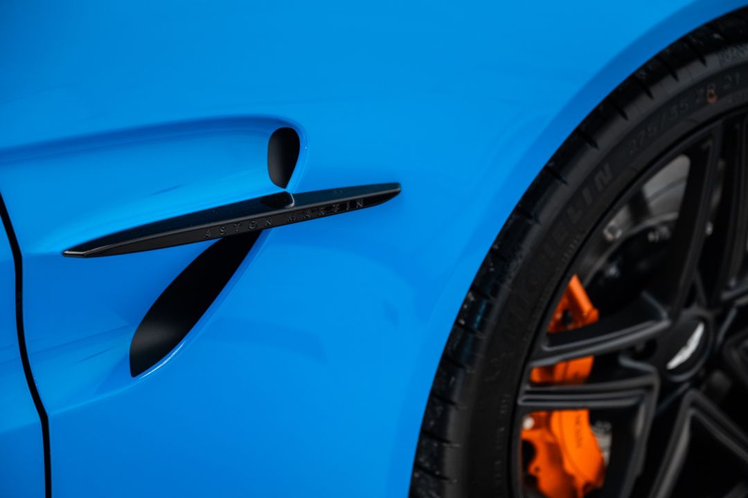 2025 Aston Martin Vantage