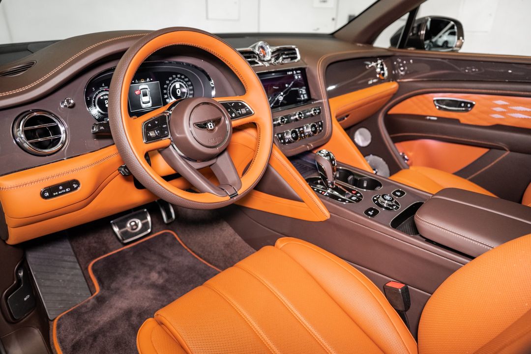 2025 Bentley BENTAYGA