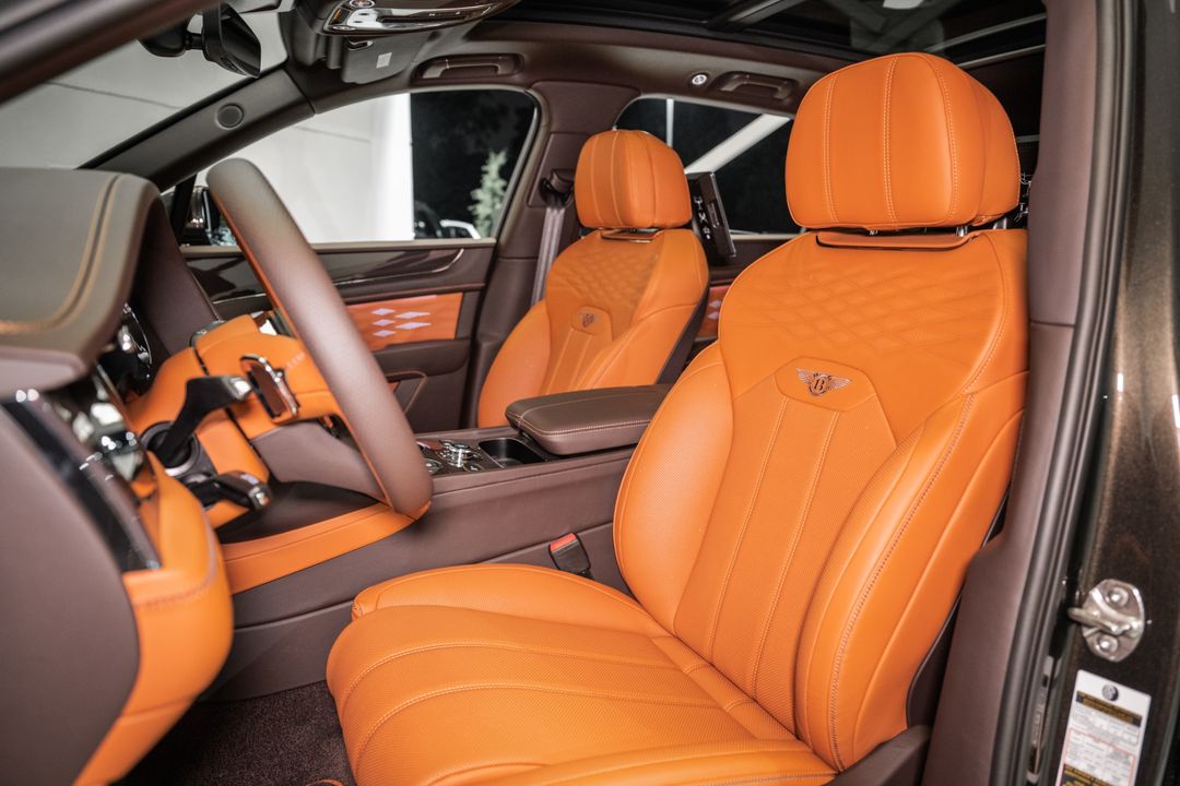 2025 Bentley BENTAYGA