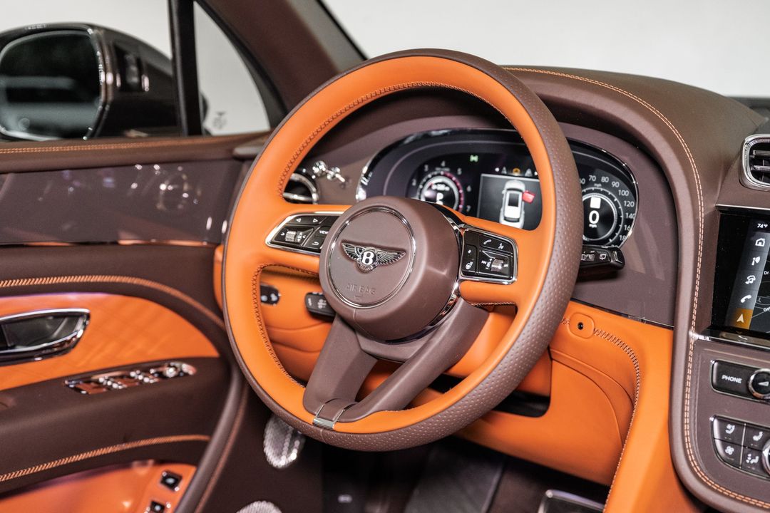 2025 Bentley BENTAYGA