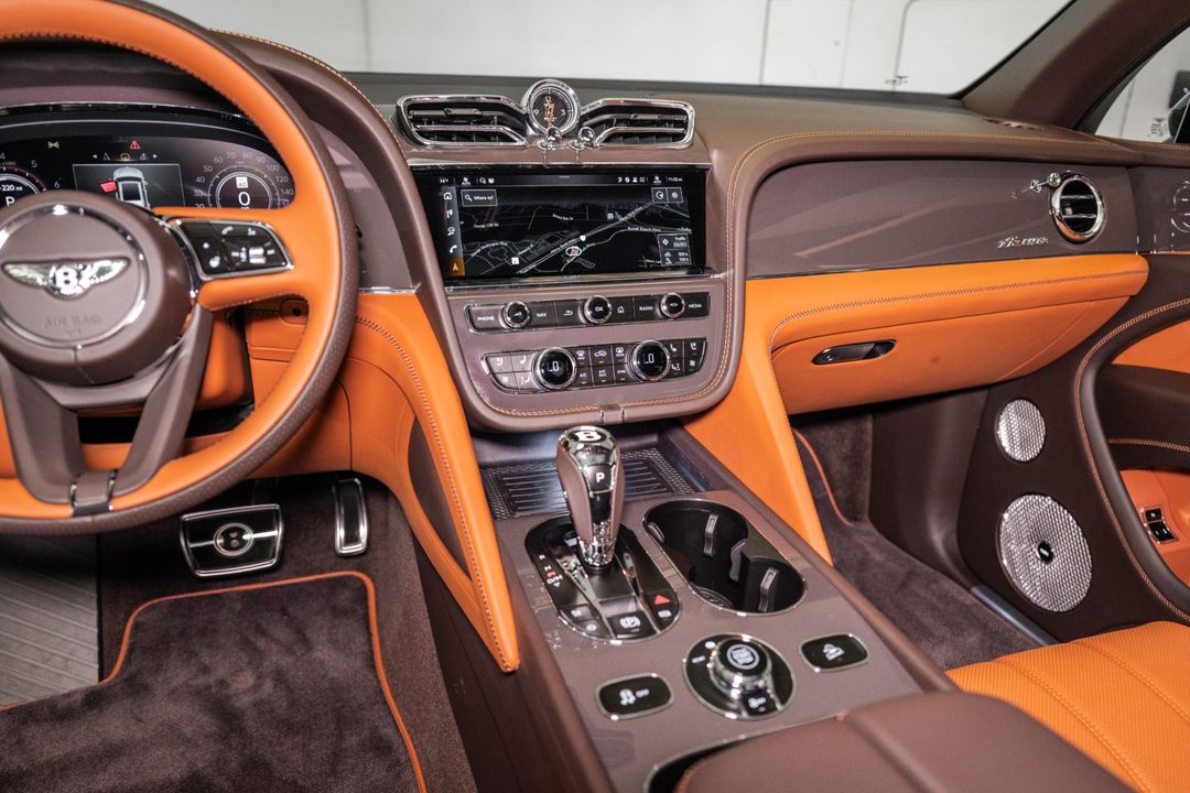 2025 Bentley BENTAYGA