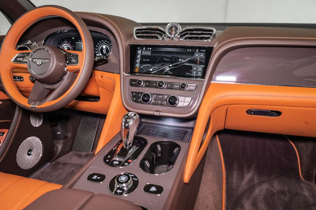 2025 Bentley BENTAYGA