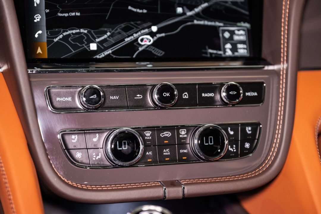 2025 Bentley BENTAYGA