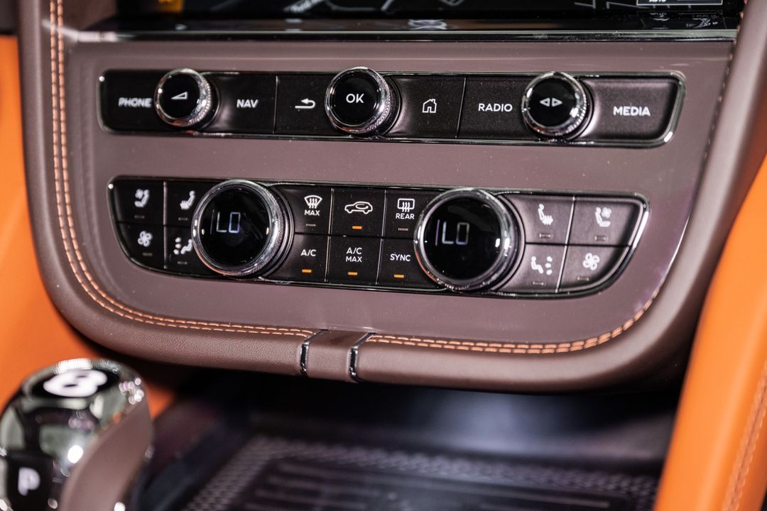 2025 Bentley BENTAYGA