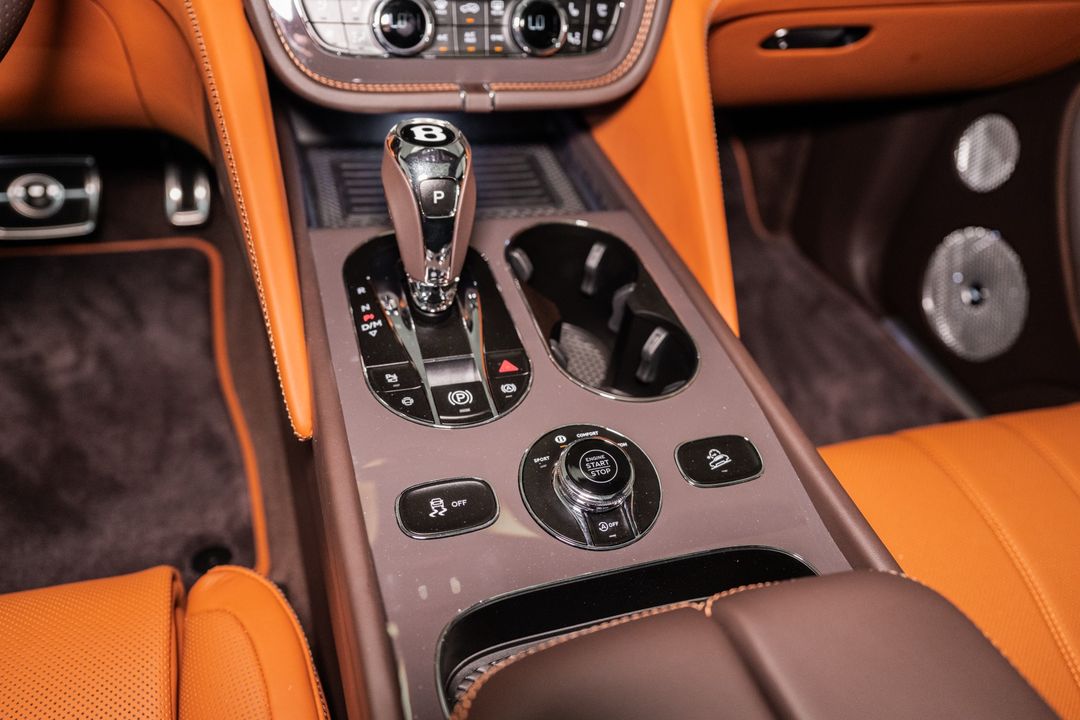 2025 Bentley BENTAYGA