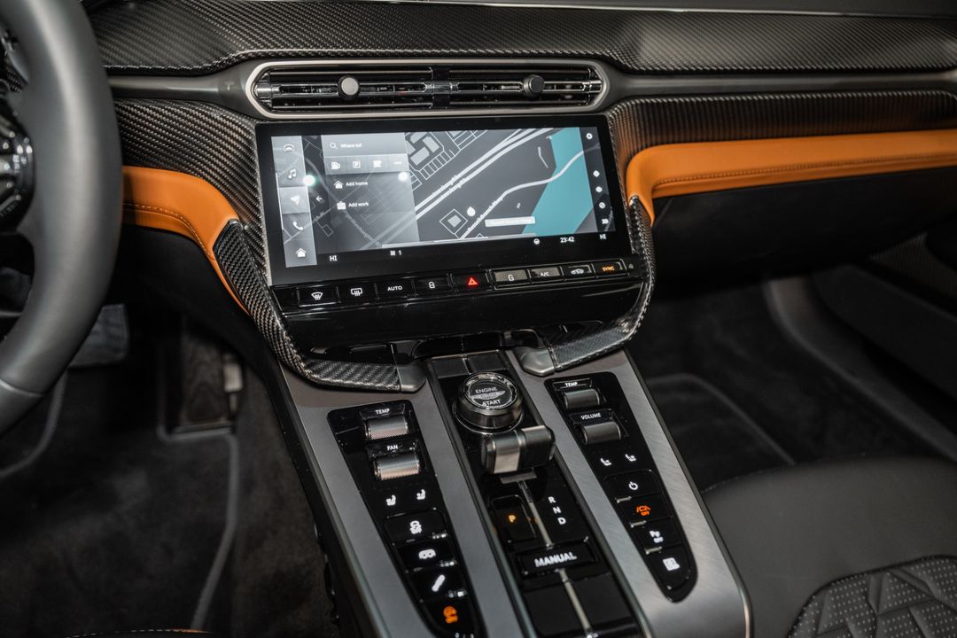 2025 Aston Martin Vanquish