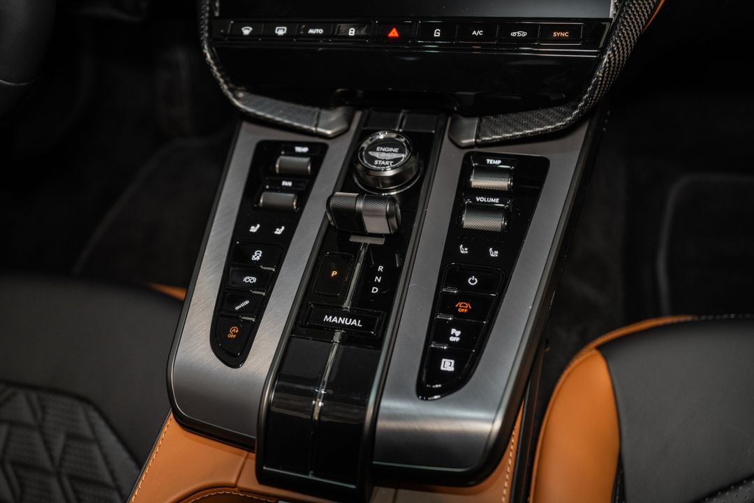 2025 Aston Martin Vanquish