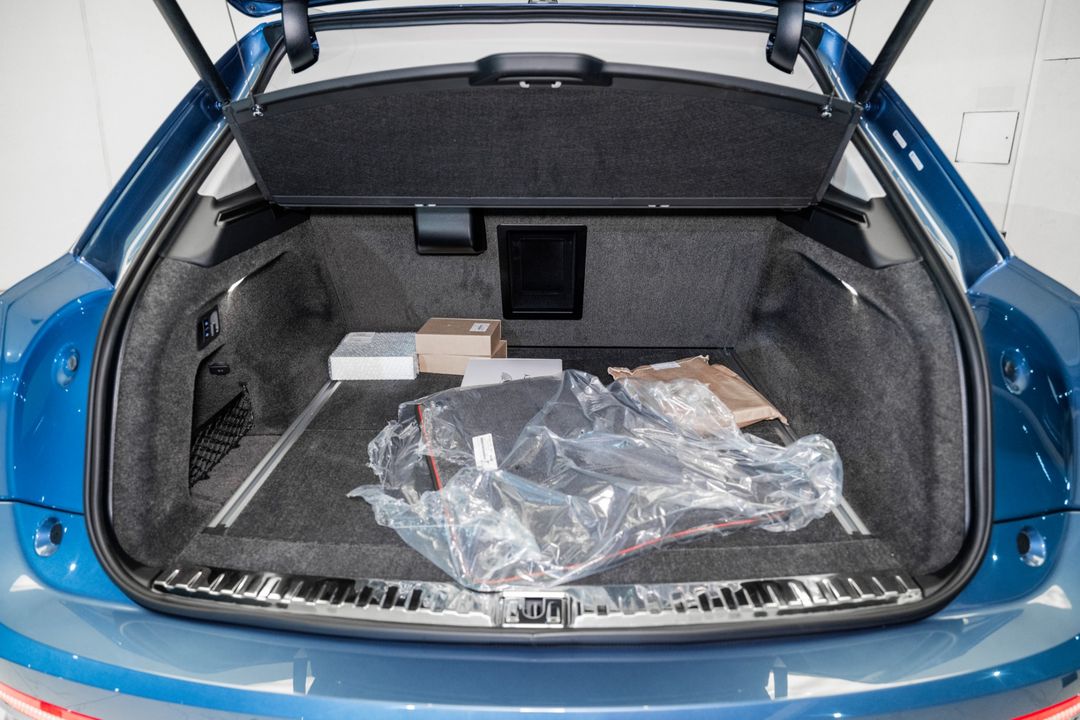 2025 Bentley BENTAYGA EWB