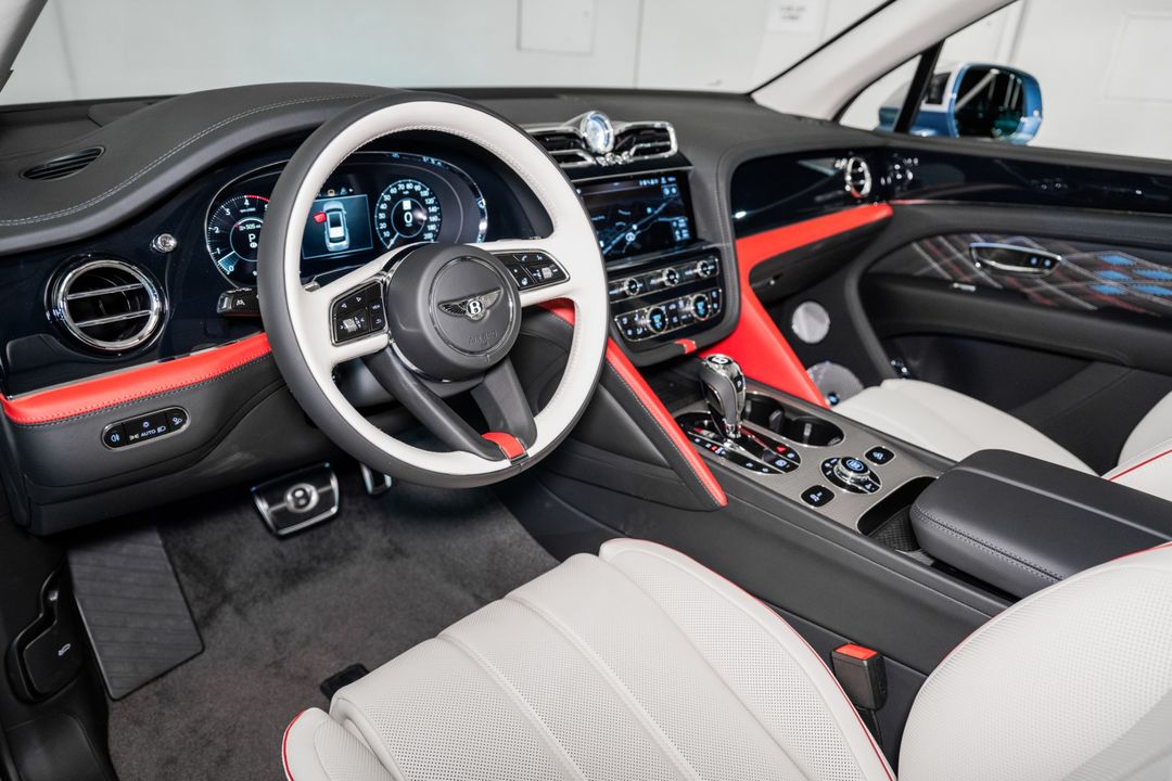 2025 Bentley BENTAYGA EWB