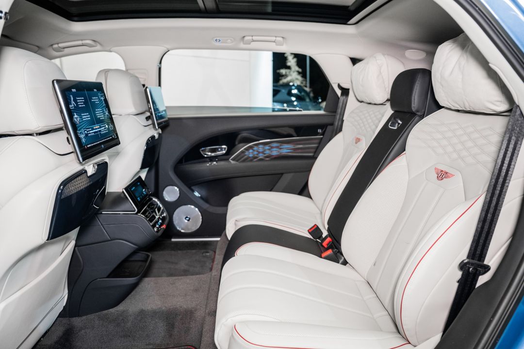 2025 Bentley BENTAYGA EWB