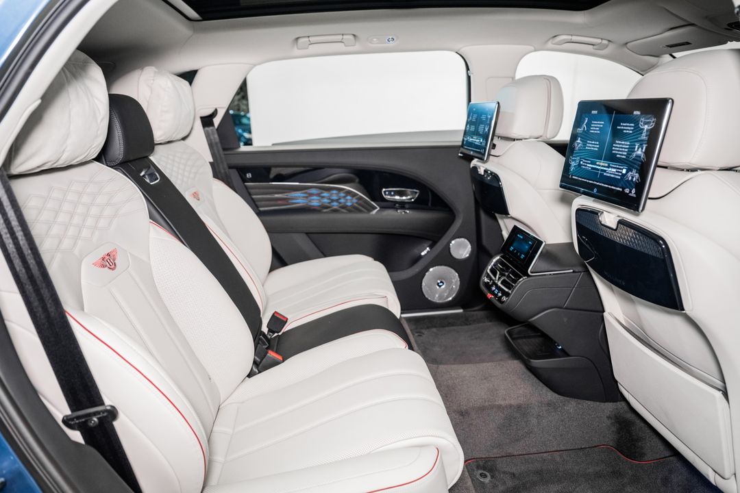 2025 Bentley BENTAYGA EWB