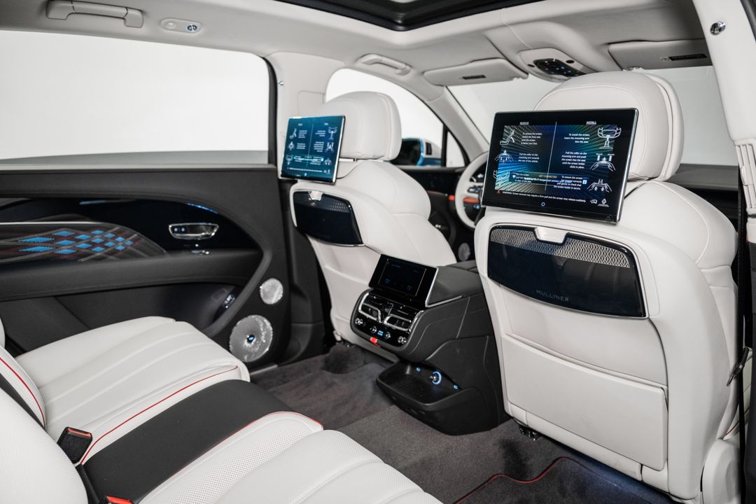2025 Bentley BENTAYGA EWB