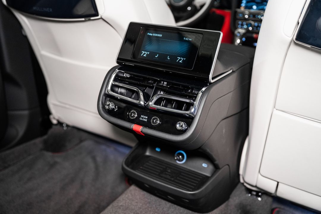 2025 Bentley BENTAYGA EWB