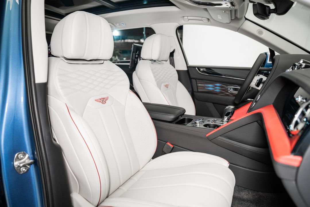 2025 Bentley BENTAYGA EWB