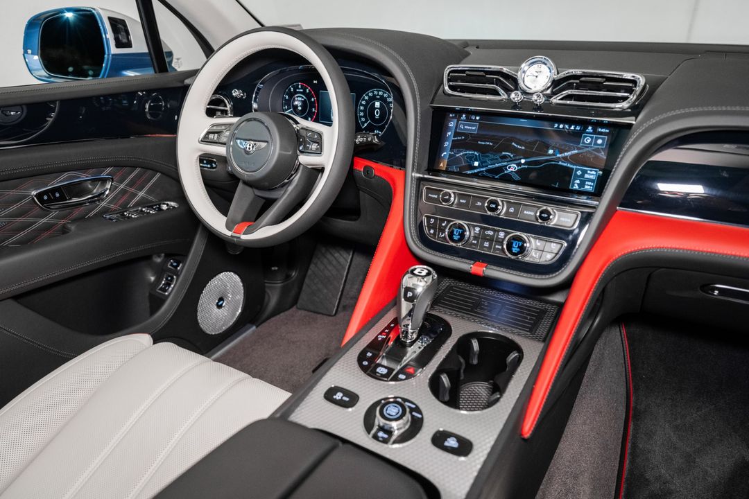 2025 Bentley BENTAYGA EWB