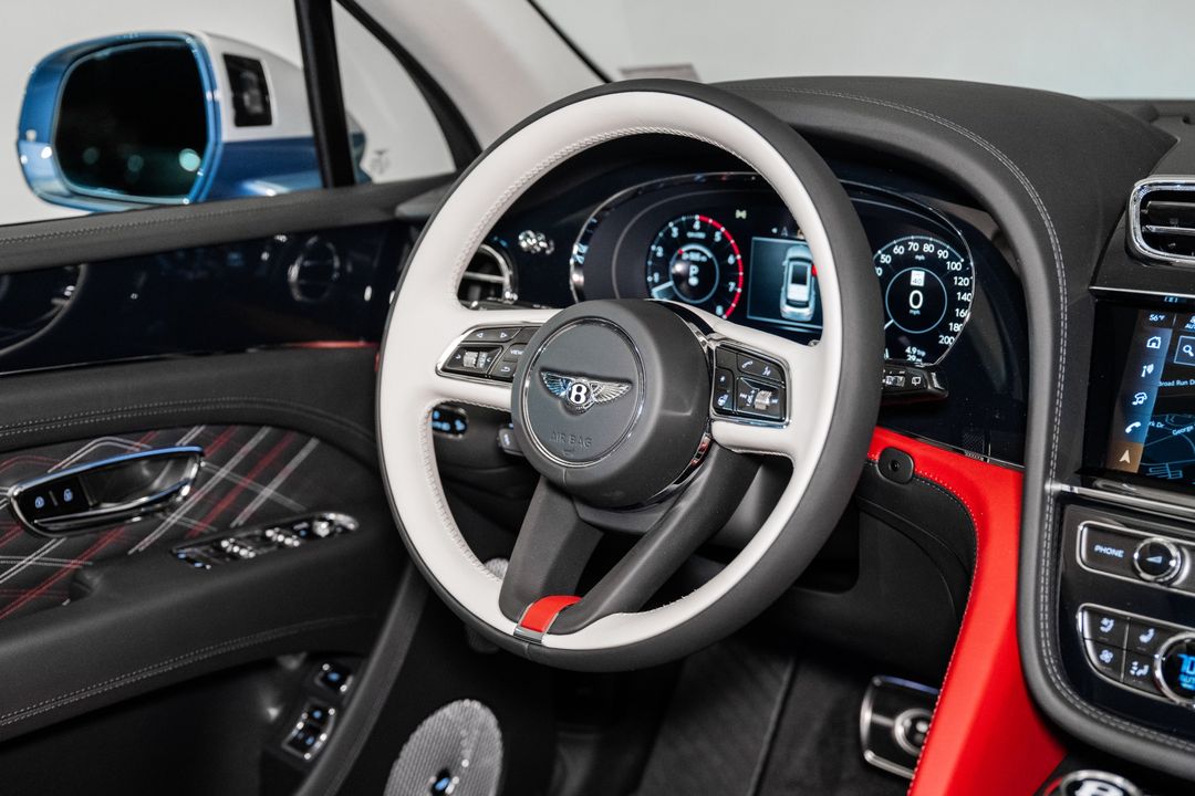 2025 Bentley BENTAYGA EWB