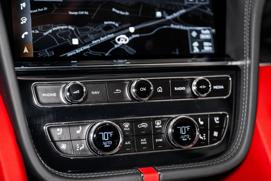 2025 Bentley BENTAYGA EWB