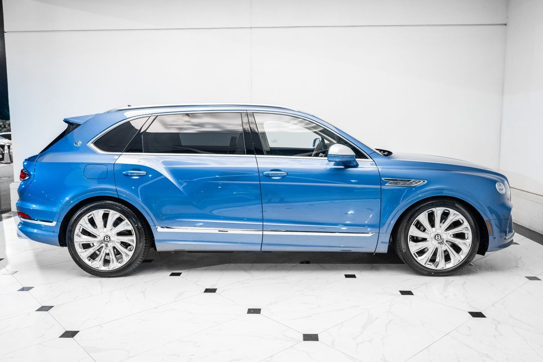 2025 Bentley BENTAYGA EWB