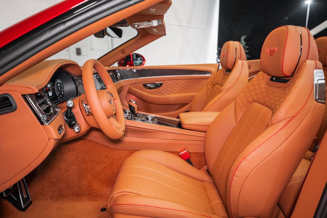 2025 Bentley CONTINENTAL GTC V8