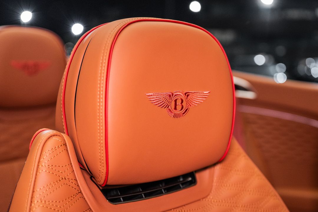 2025 Bentley CONTINENTAL GTC V8
