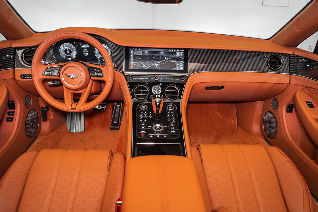 2025 Bentley CONTINENTAL GTC V8