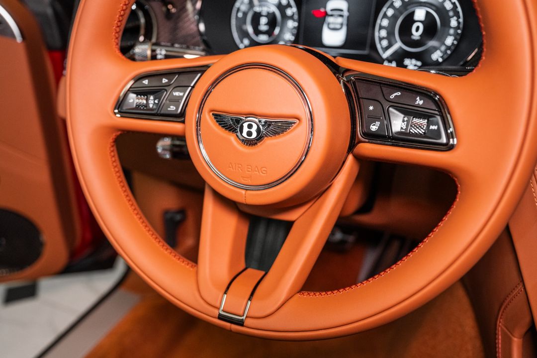 2025 Bentley CONTINENTAL GTC V8