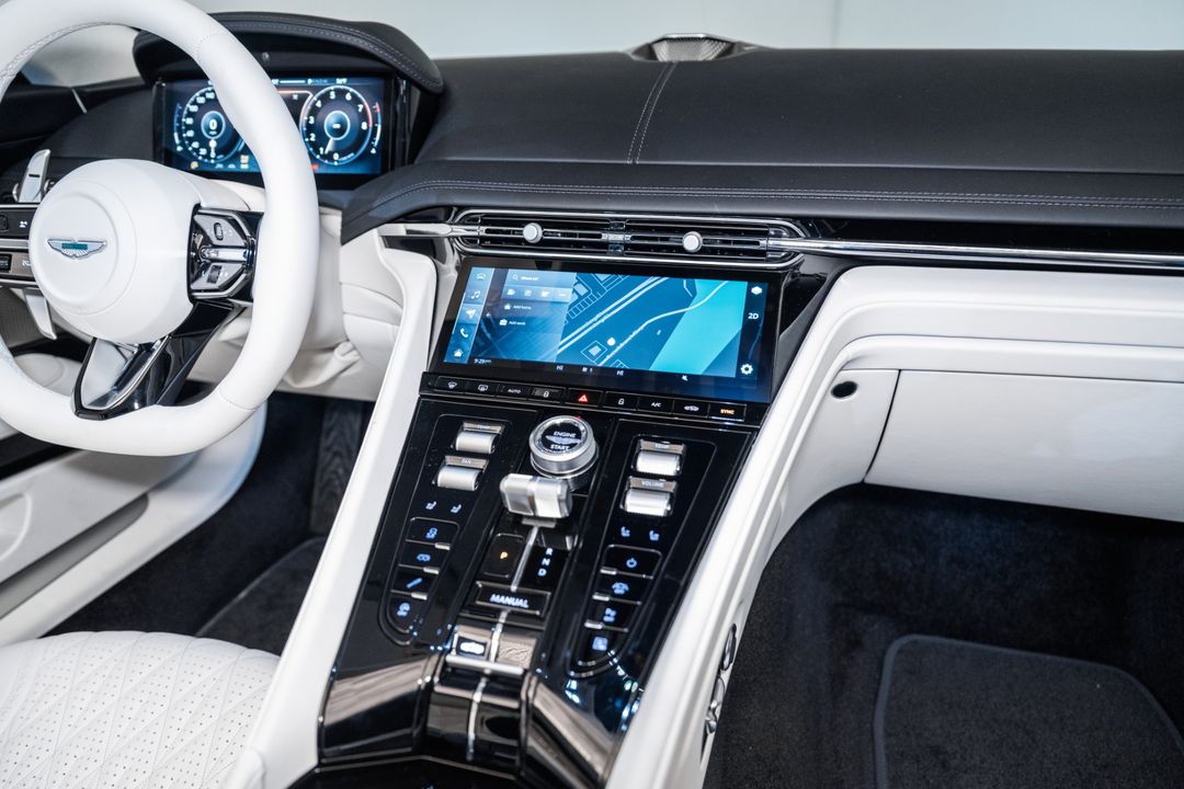 2025 Aston Martin DB12