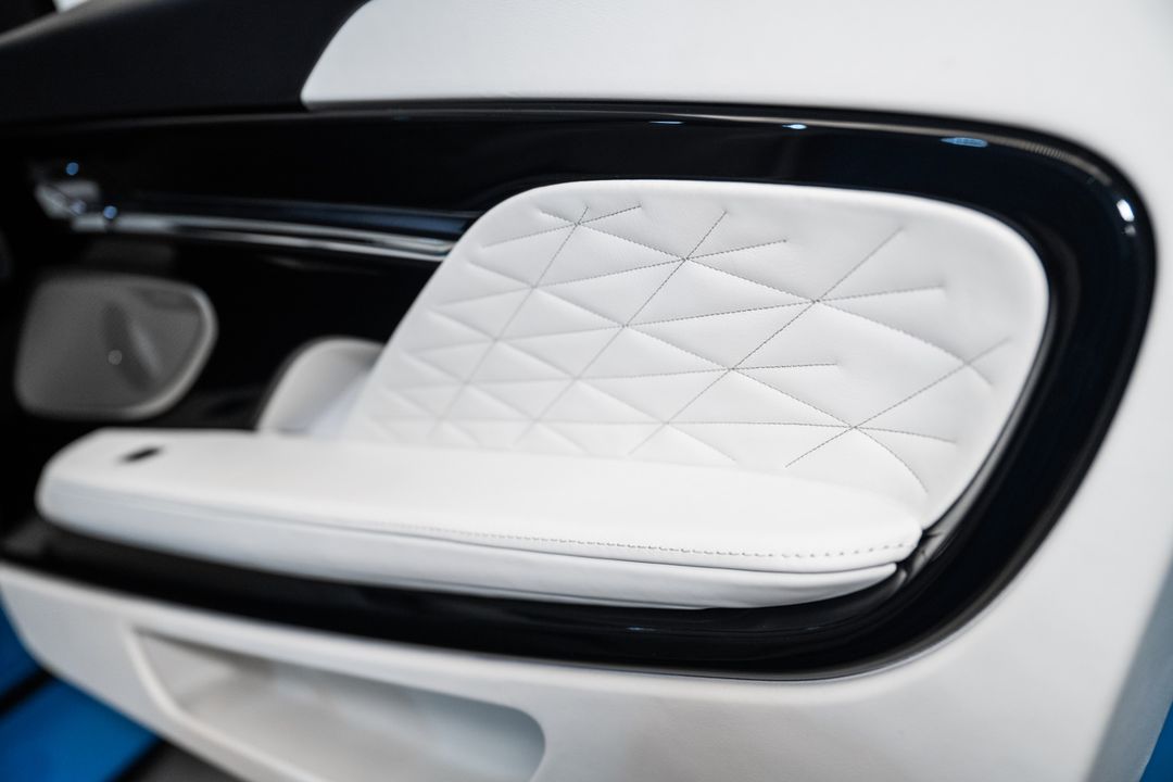 2025 Aston Martin DB12
