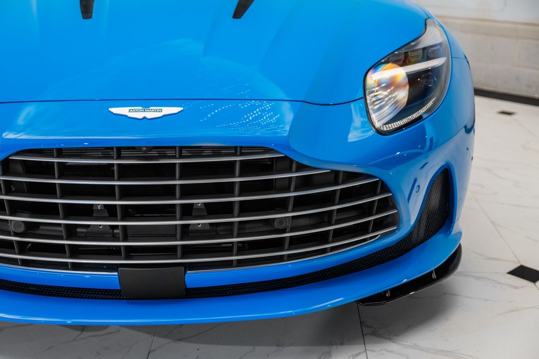 2025 Aston Martin DB12