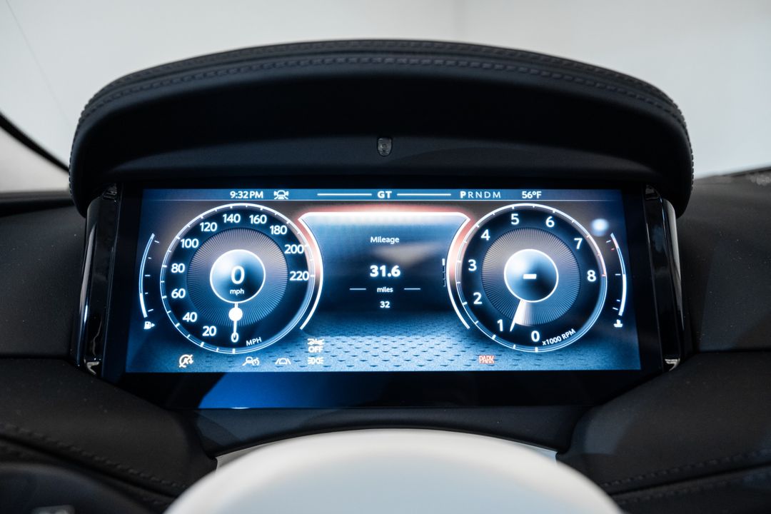 2025 Aston Martin DB12