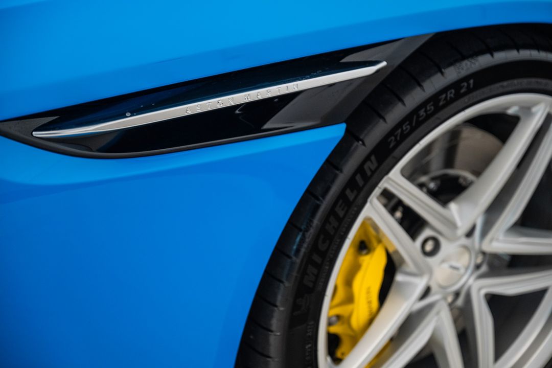 2025 Aston Martin DB12