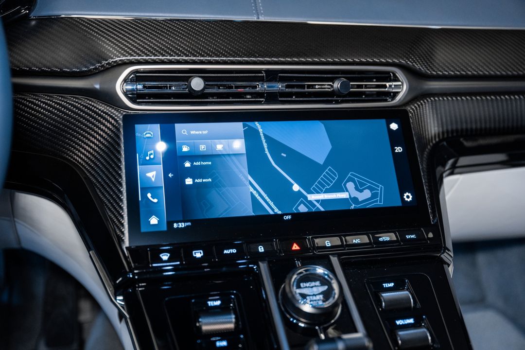 2025 Aston Martin Vantage