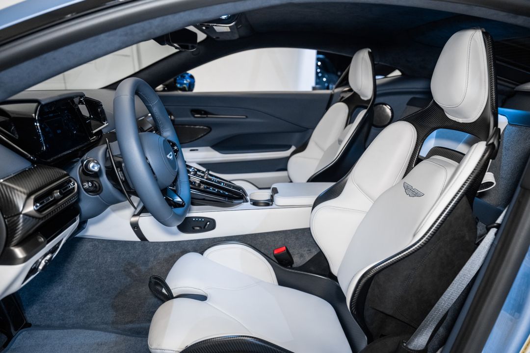 2025 Aston Martin Vantage