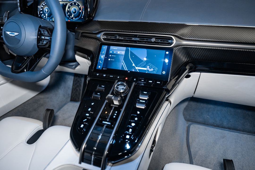 2025 Aston Martin Vantage