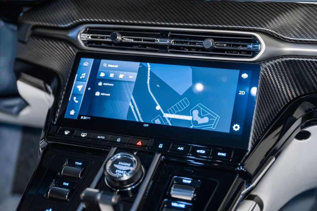 2025 Aston Martin Vantage