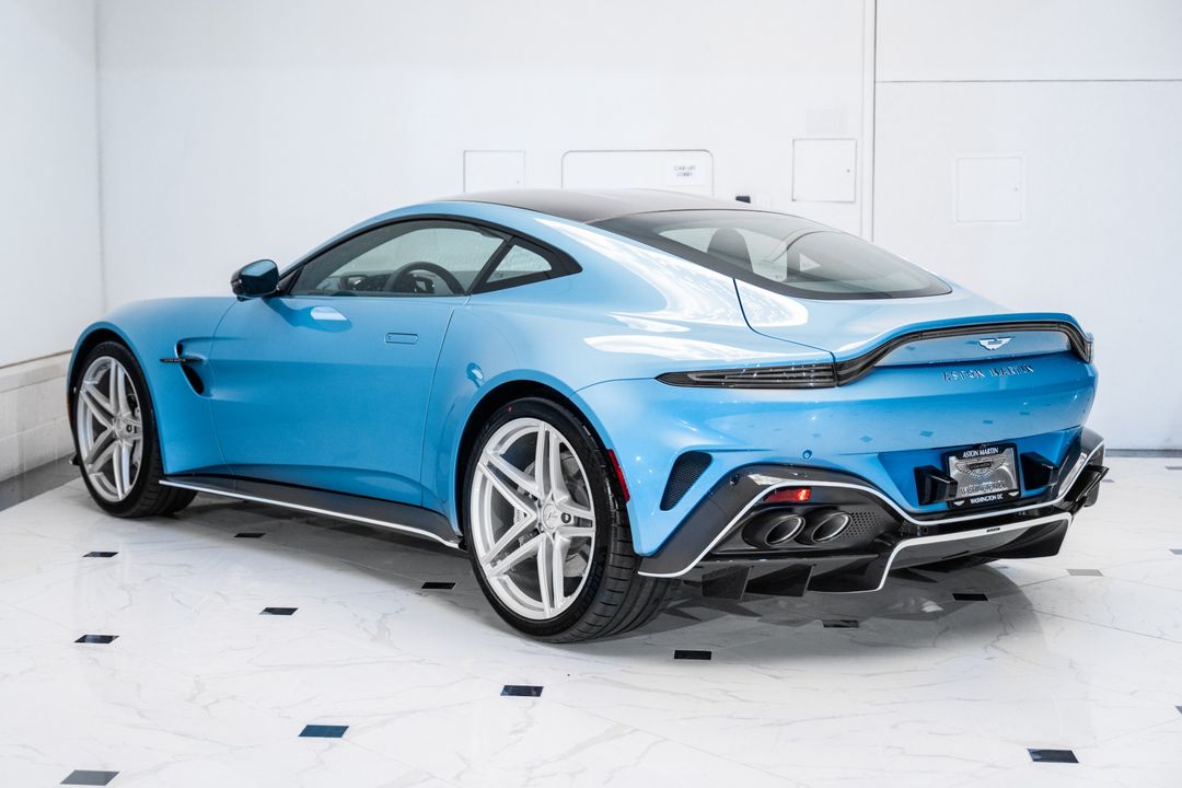 2025 Aston Martin Vantage