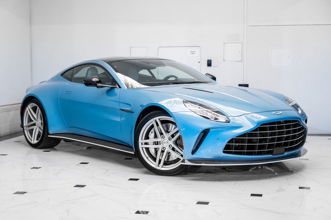 2025 Aston Martin Vantage