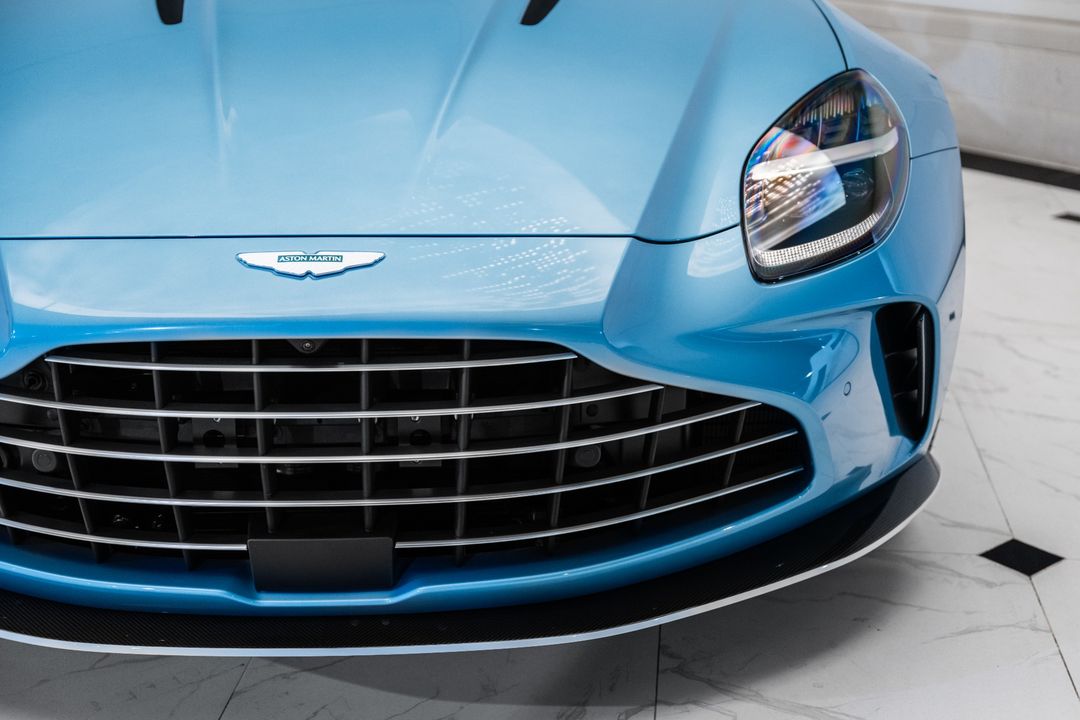 2025 Aston Martin Vantage