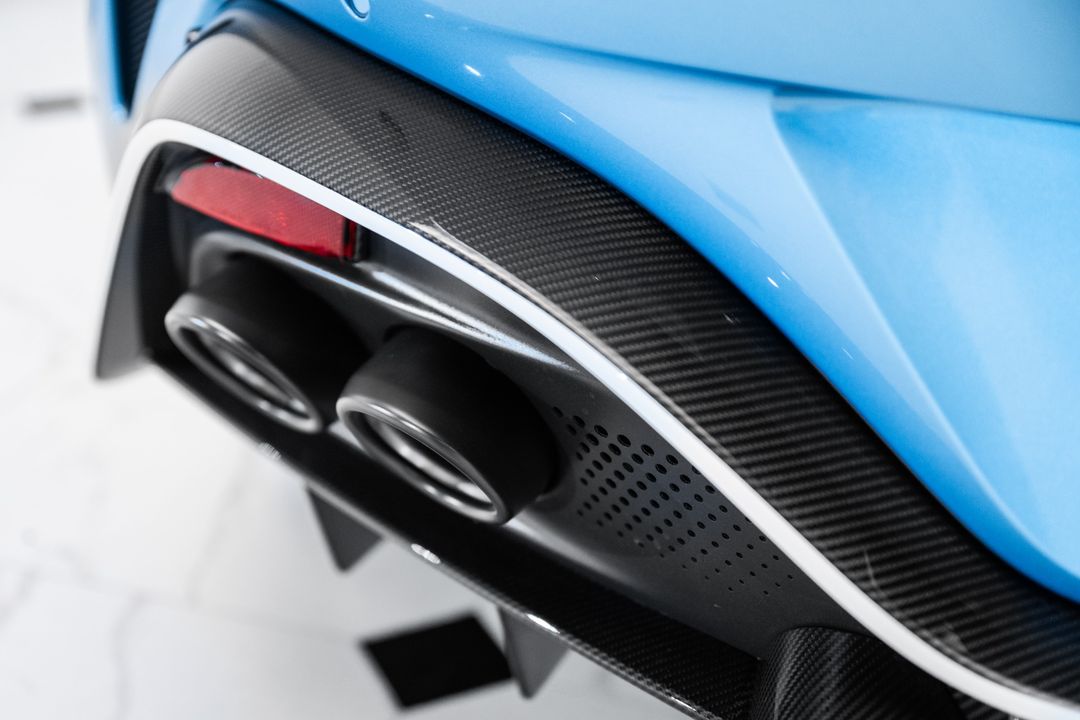 2025 Aston Martin Vantage