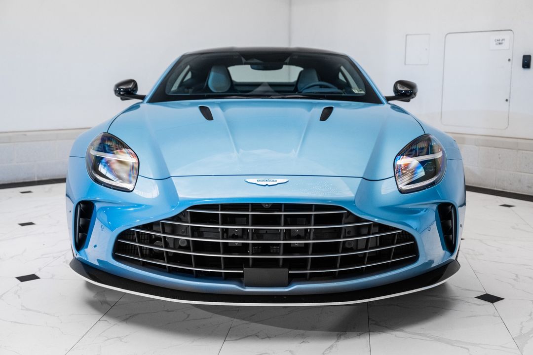2025 Aston Martin Vantage