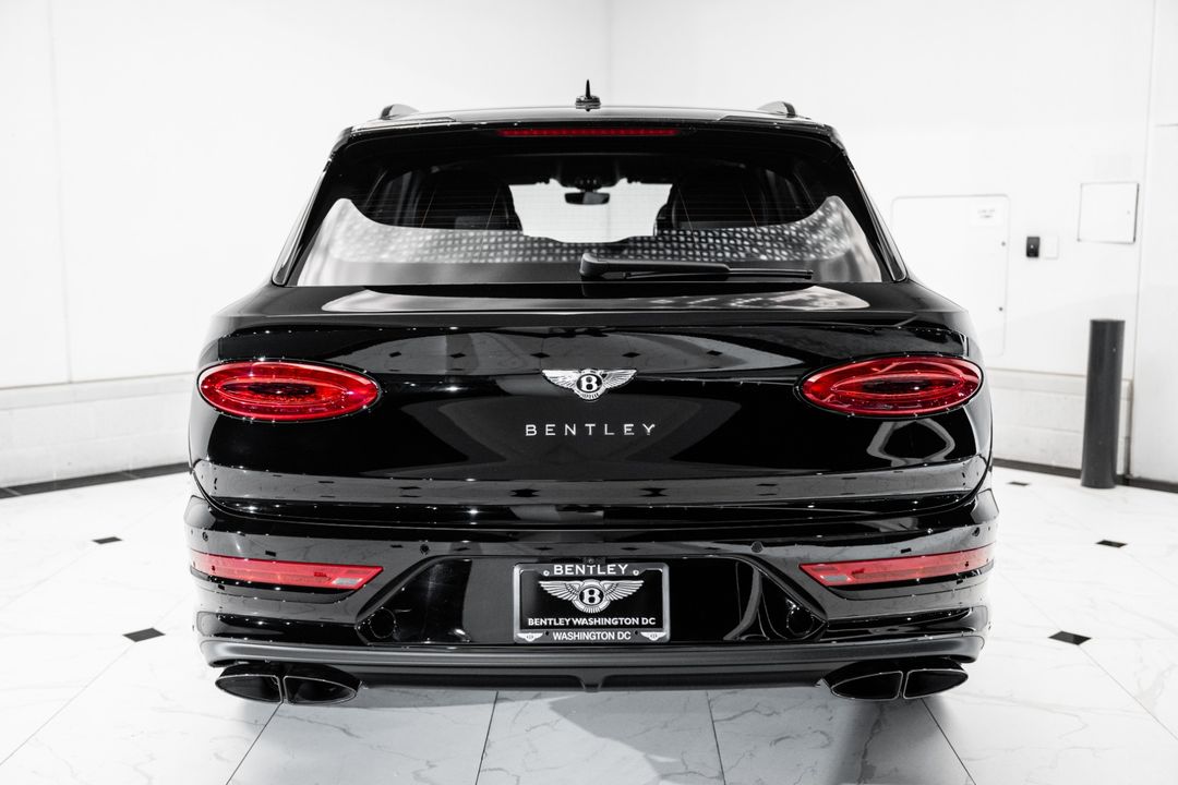 2025 Bentley BENTAYGA EWB AZURE V8