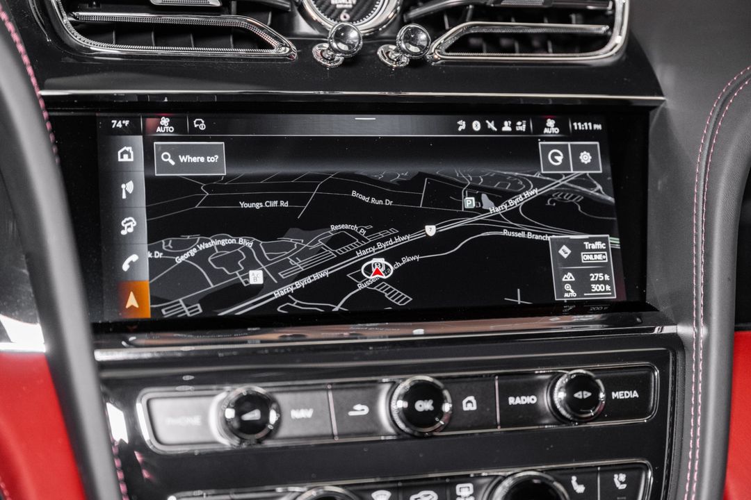 2025 Bentley BENTAYGA EWB AZURE V8