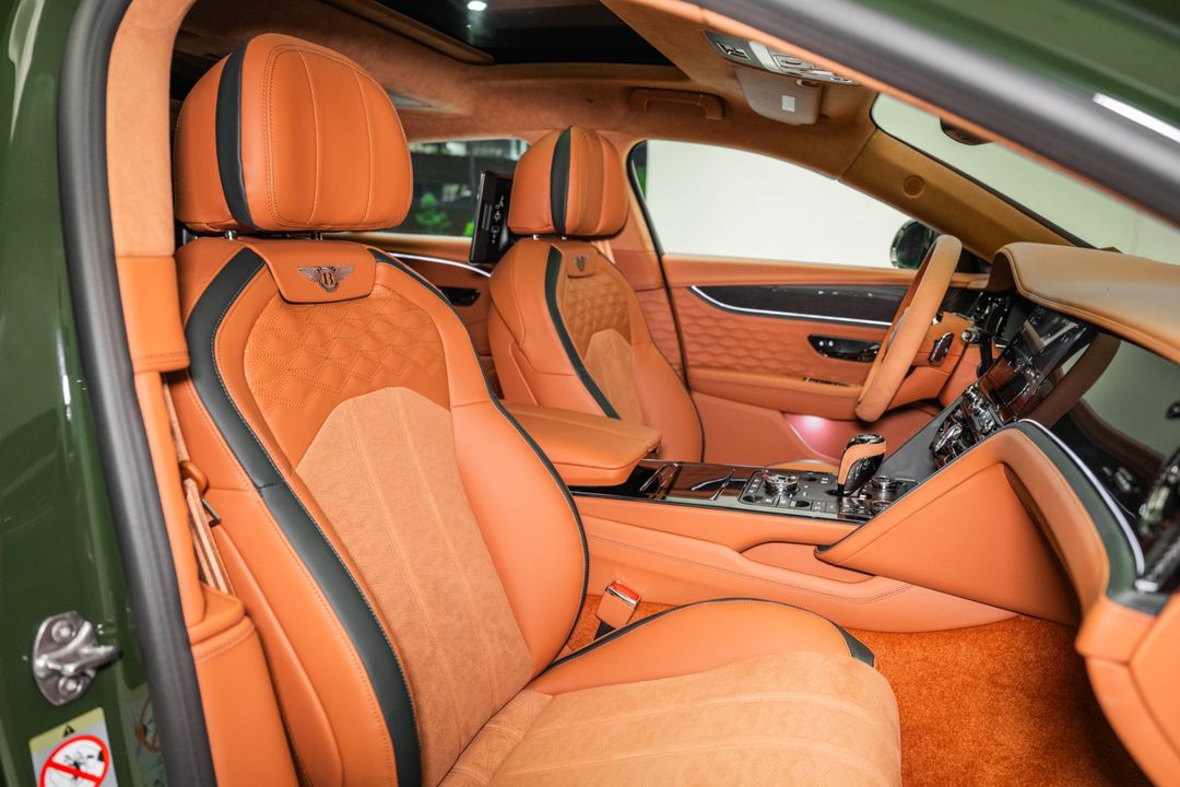 2025 Bentley FLYING SPUR