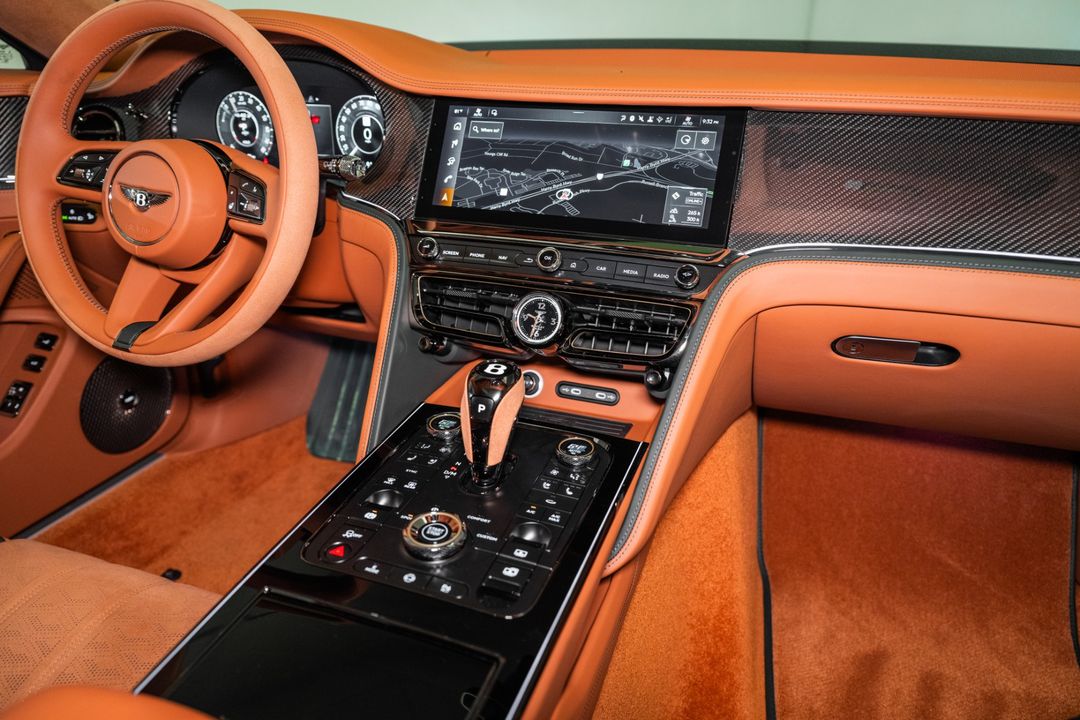2025 Bentley FLYING SPUR