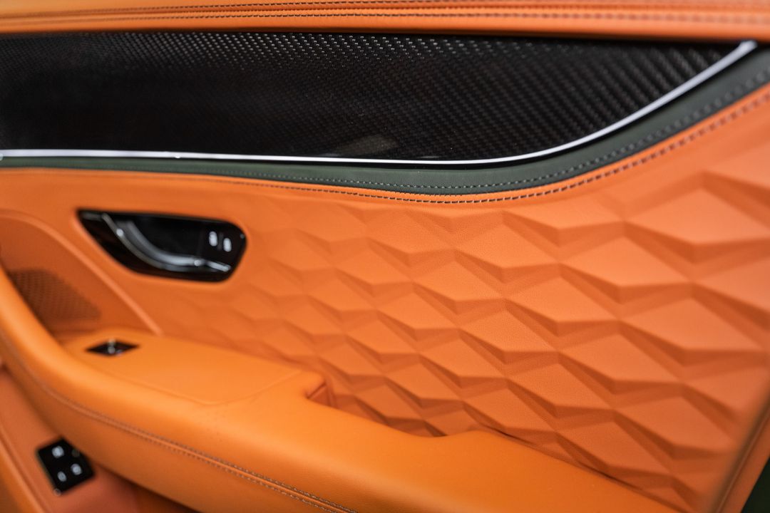 2025 Bentley FLYING SPUR