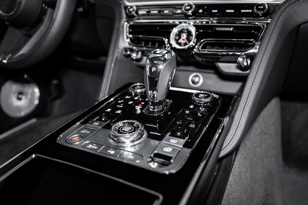 2024 Bentley Flying Spur