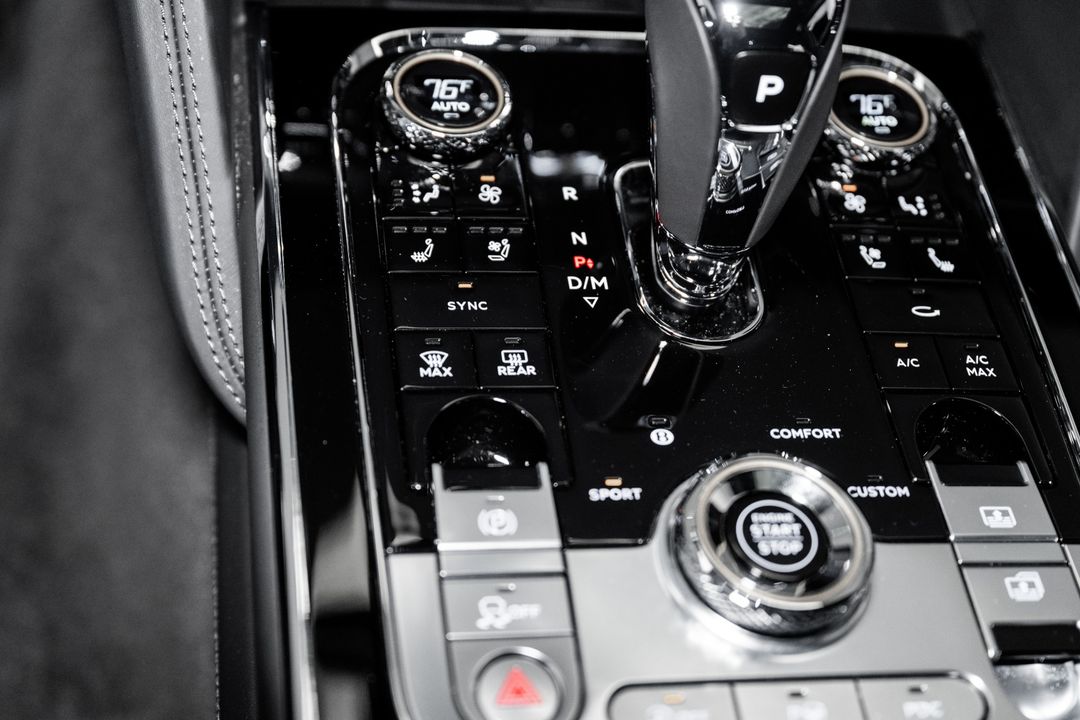 2024 Bentley Flying Spur